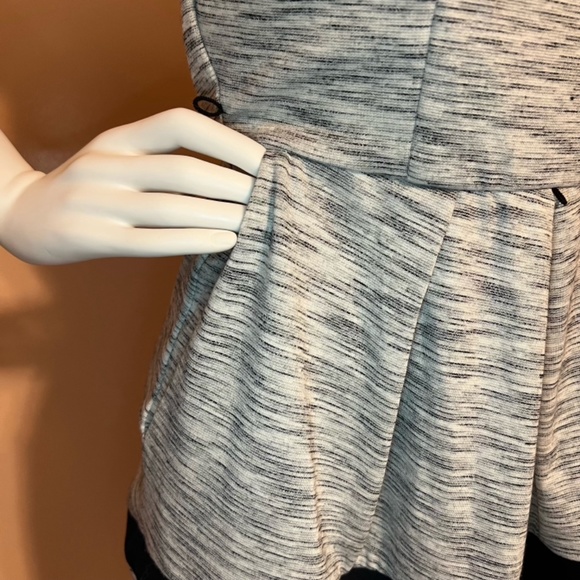 Dress with Pockets - Picture 9 of 16